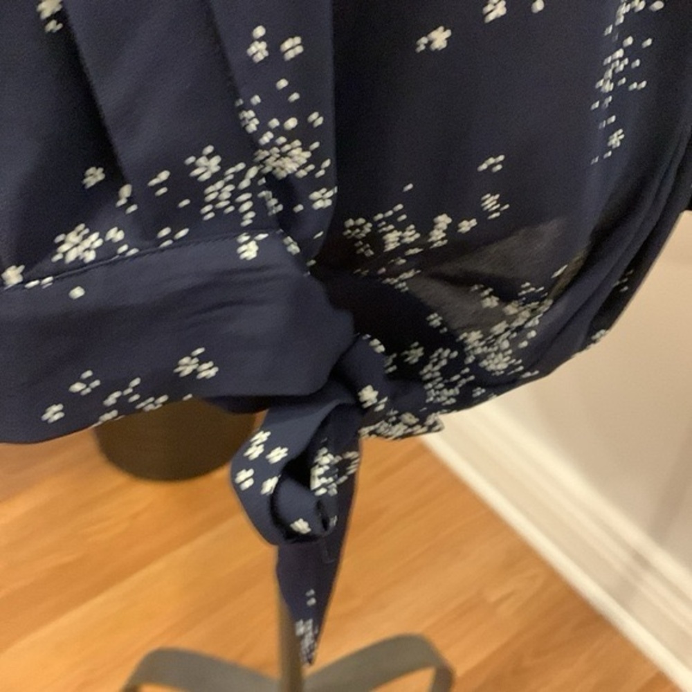 Reitmans Blue Floral Long Sleeve Blouse
